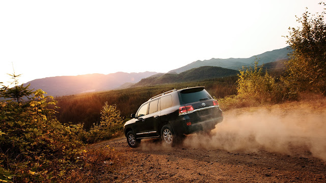 LAND CRUISER