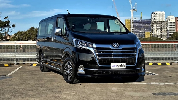 Bảng giá phụ kiện Toyota Granvia