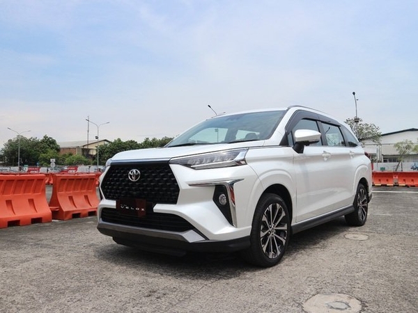 Veloz Cross CVT