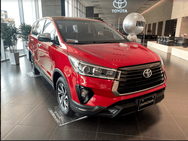 Mẫu xe Innova có nhiều phiên bản mới mức giá bán khá rẻ