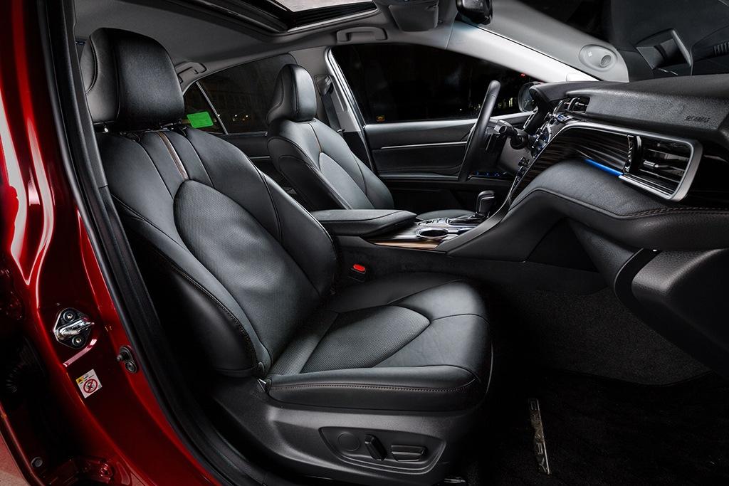 Taplo xe ô tô camry gọn gàng, đẹp mắt
