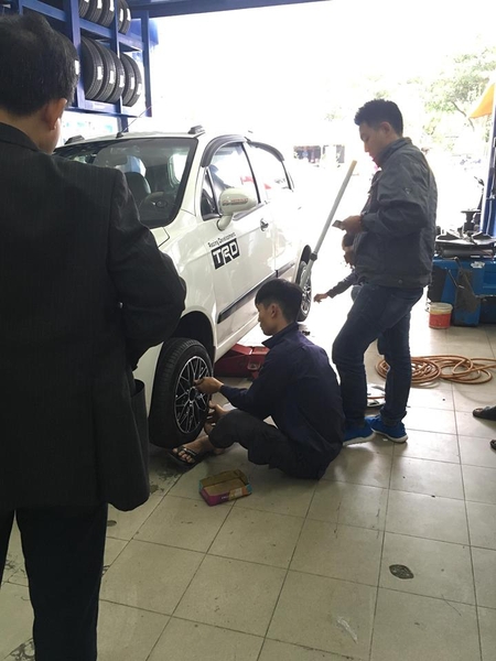 Vá lốp ô tô bao nhiêu tiền? Top 5 địa điểm vá lốp tô tô tại Đà Nẵng