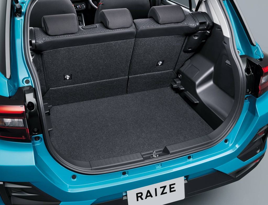Đánh giá xe toyota raize có khoang hành lý khá rộng rãi