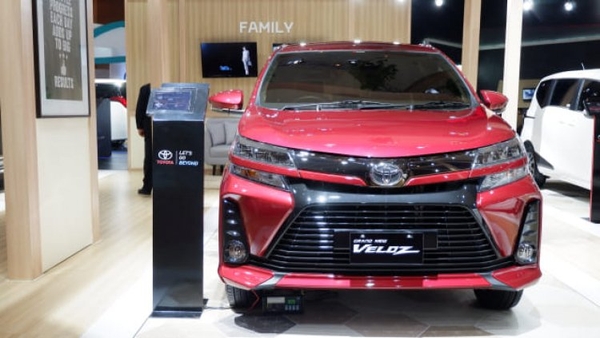Veloz Cross CVT