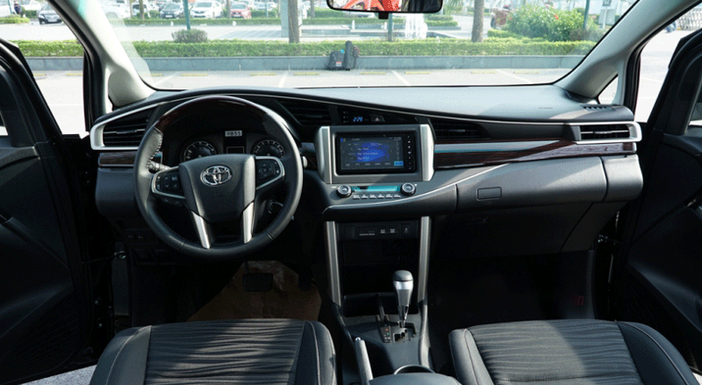 INNOVA VENTURER