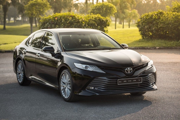 Video đánh giá xe Toyota Camry 2.5Q nhập Thái