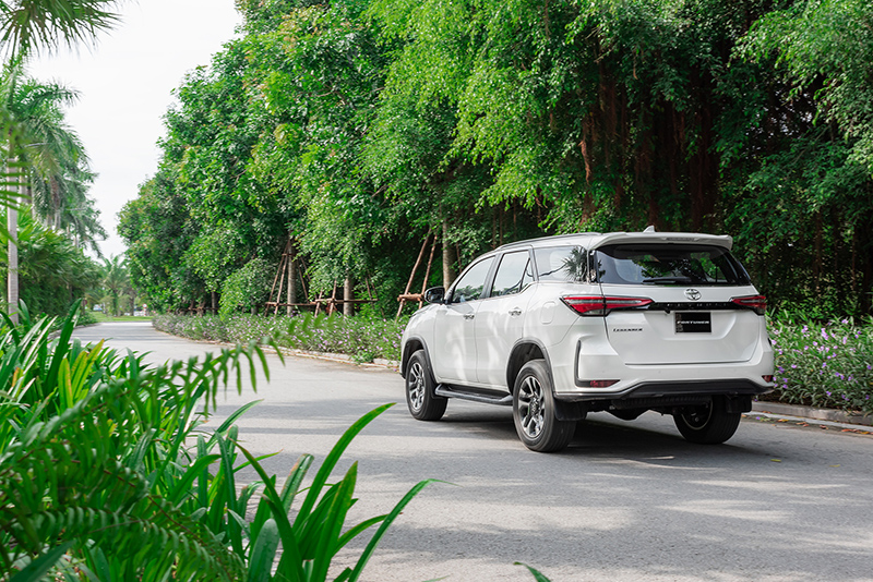FORTUNER LEGENDER 2.8AT 4X4