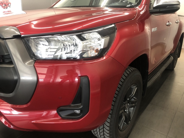 Đèn xe ô tô bán tải Toyota hilux phiên bản tiêu chuẩn