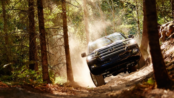 Dòng xe land cruiser có thể vận hành tốt ở nhiều loại địa hình