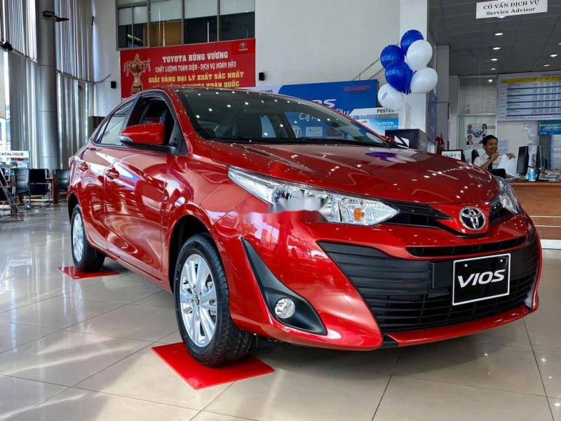 Mệnh hỏa đi xe màu gì tốt cho gia chủ?