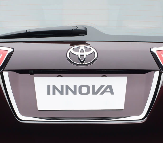 Bảng giá phụ kiện Toyota Innova