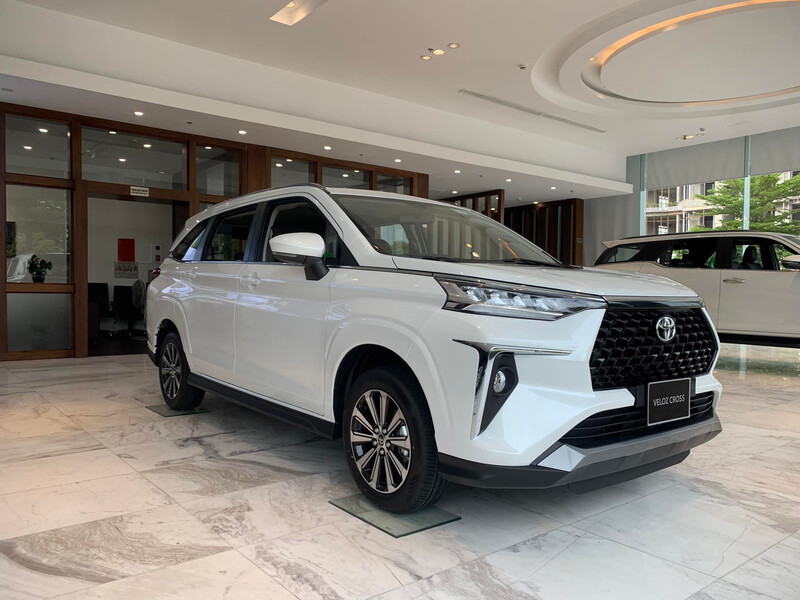 So sánh Toyota Veloz và Rush Có gì khác biệt? Siêu chi tiết
