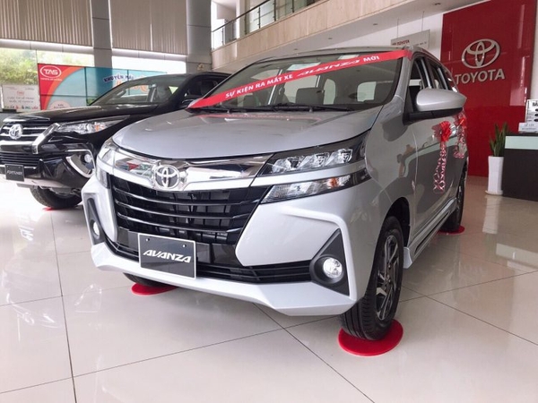 Xe oto toyota avanza mới