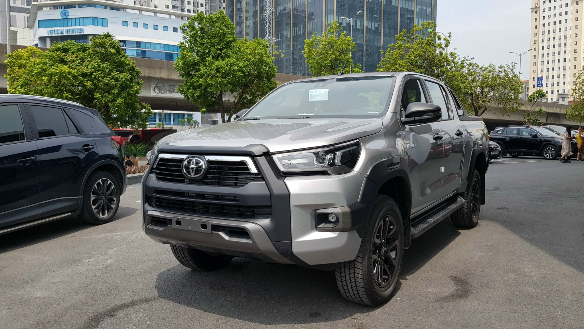 xe ô tô 5 chỗ gầm cao
