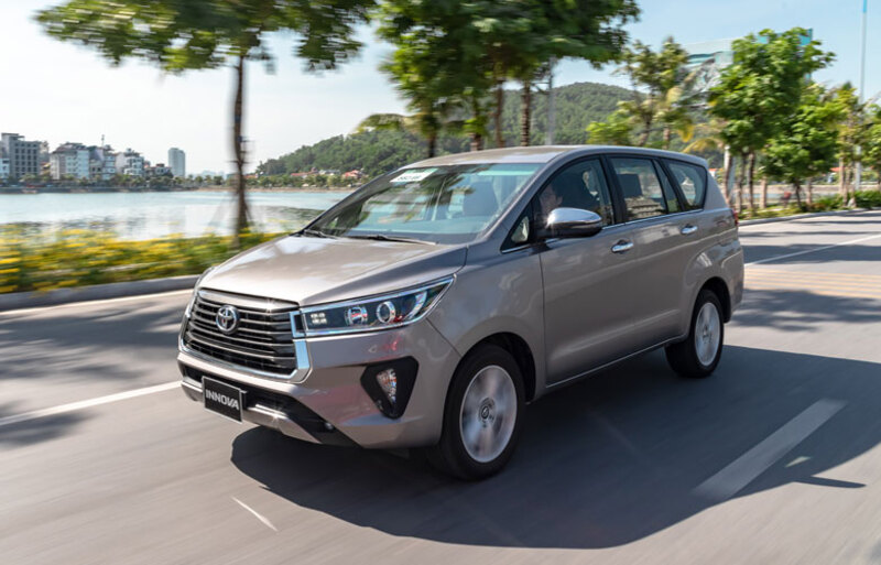 Review Toyota Innova 2022 Giá xe Thông số siêu chi tiết