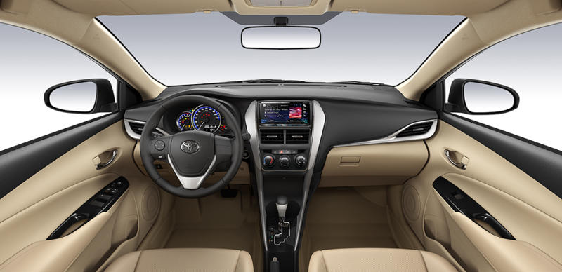 Nội thất Toyota Vios Limo đơn giản nhưng đầy đủ tiện nghi, tập trung vào công năng
