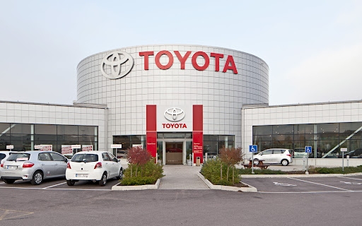 ý nghĩa của logo toyota