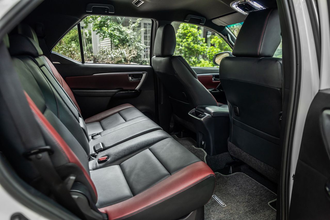FORTUNER LEGENDER 2.8AT 4X4