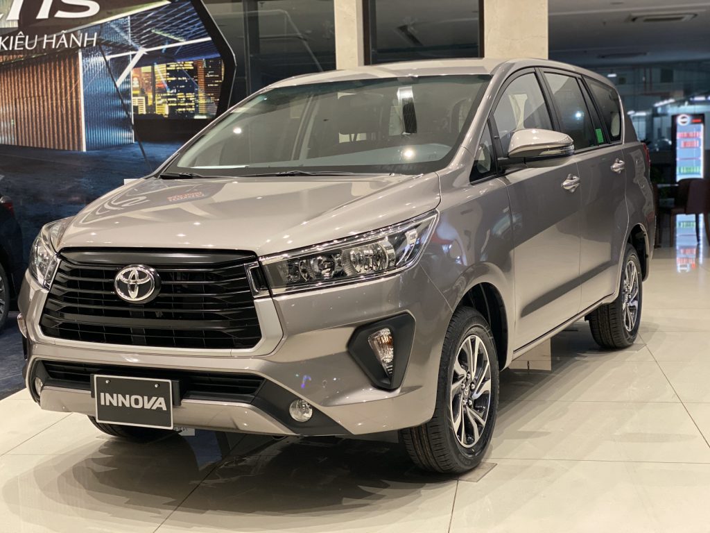INNOVA G 2.0AT