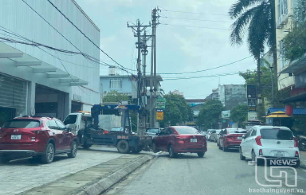 Sửa chữa ô tô xe máy sau lũ ở Thái Nguyên