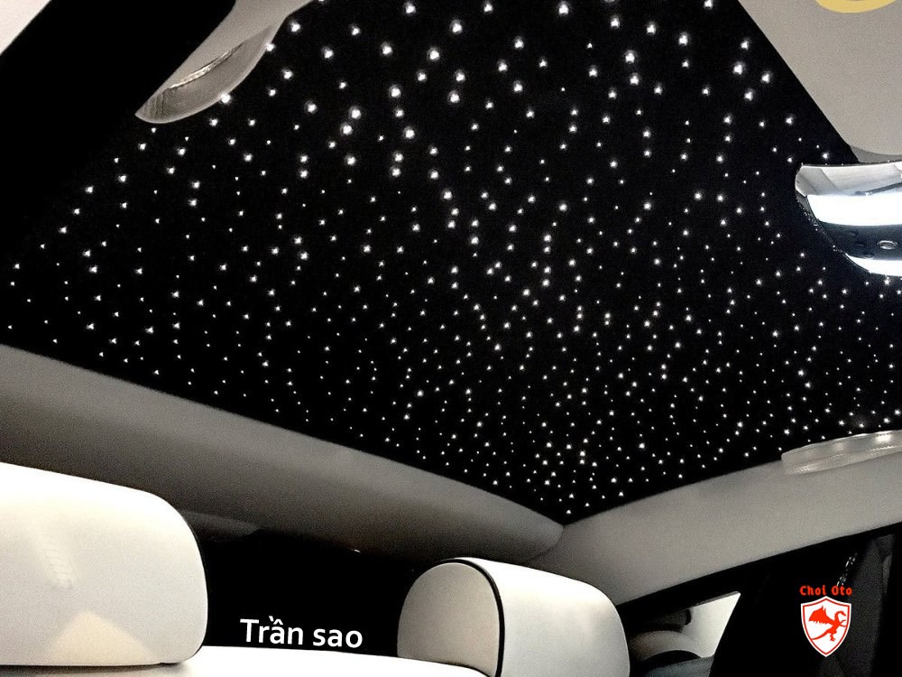 Hiệu ứng bầu trời sao lấp lánh trên trần nội thất xe ô tô