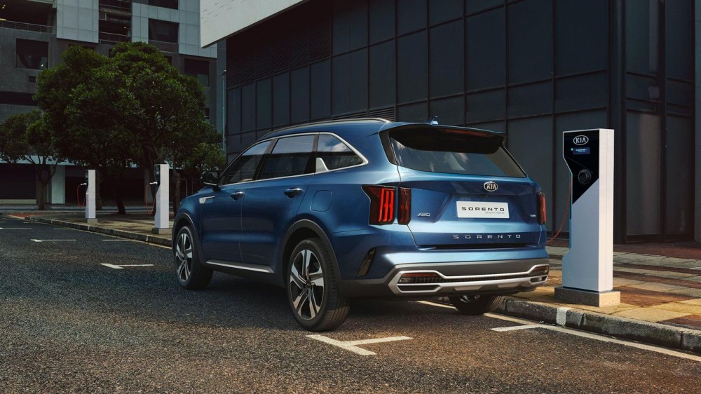 Nếu không được cắm sạc thường xuyên và người dùng hay đi đường dài thì xe PHEV còn tốn xăng hơn cả xe hybrid thông thường