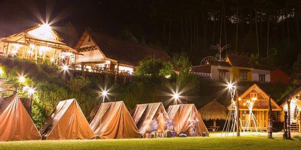 Bối cảnh thiên nhiên tại Làng Cù Lần Đà Lạt