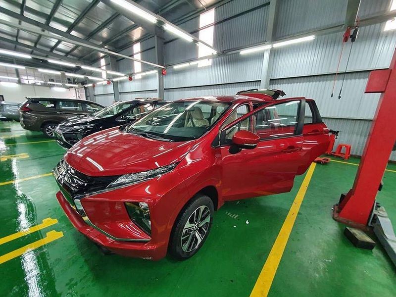 Khoang động cơ của xe ô tô, liên quan đến bảo dưỡng hàng ngày