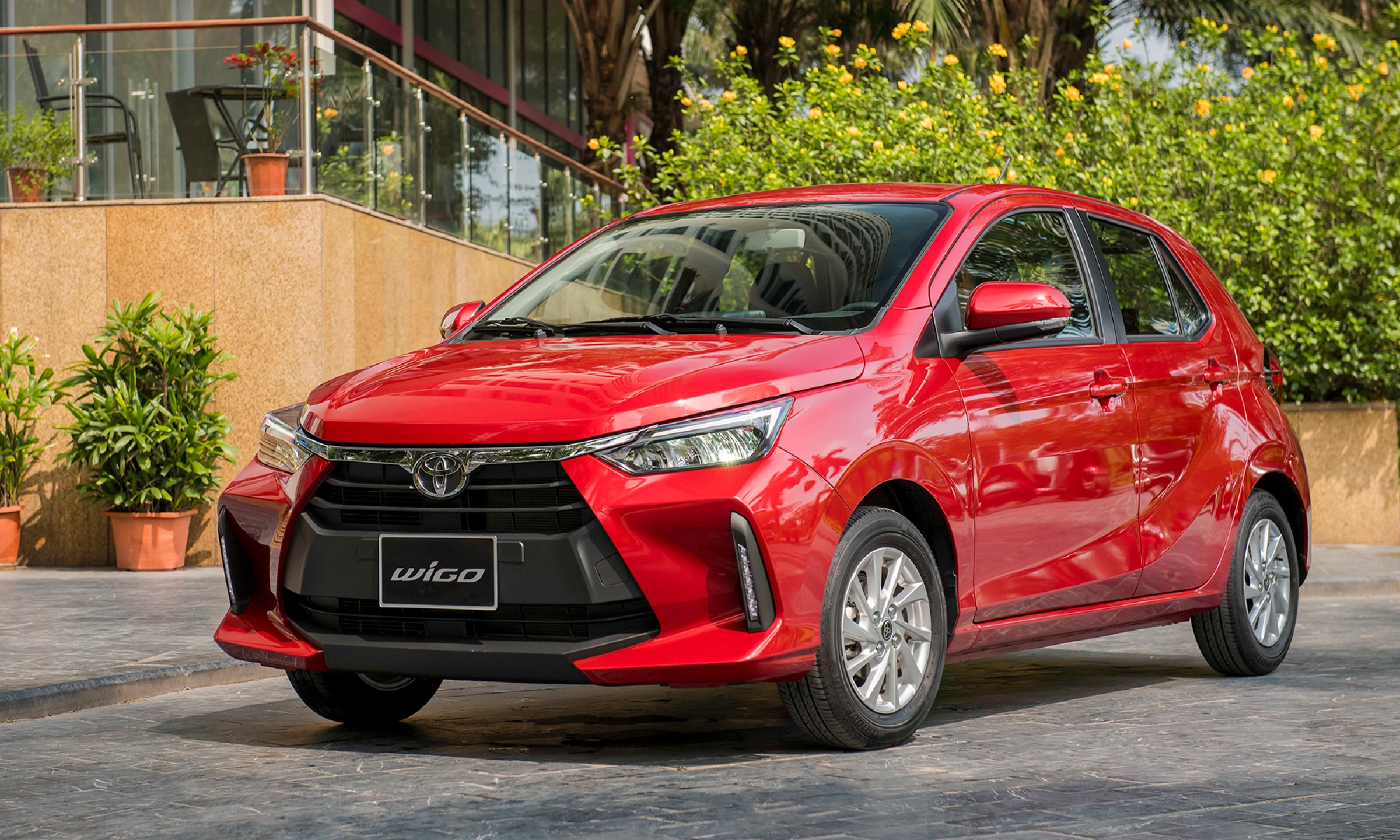 Ngoại thất Toyota Wigo màu vàng cá tính