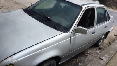 Hình ảnh chiếc Daewoo Cielo cũ được rao bán giá 15 triệu đồng