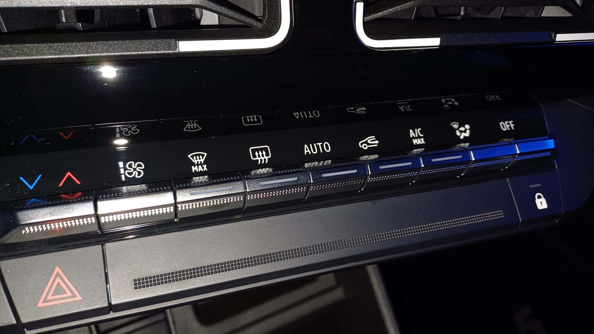 Xe Ô Tô Pháp Giá Rẻ: Renault 5 E-Tech Cạnh Tranh BYD