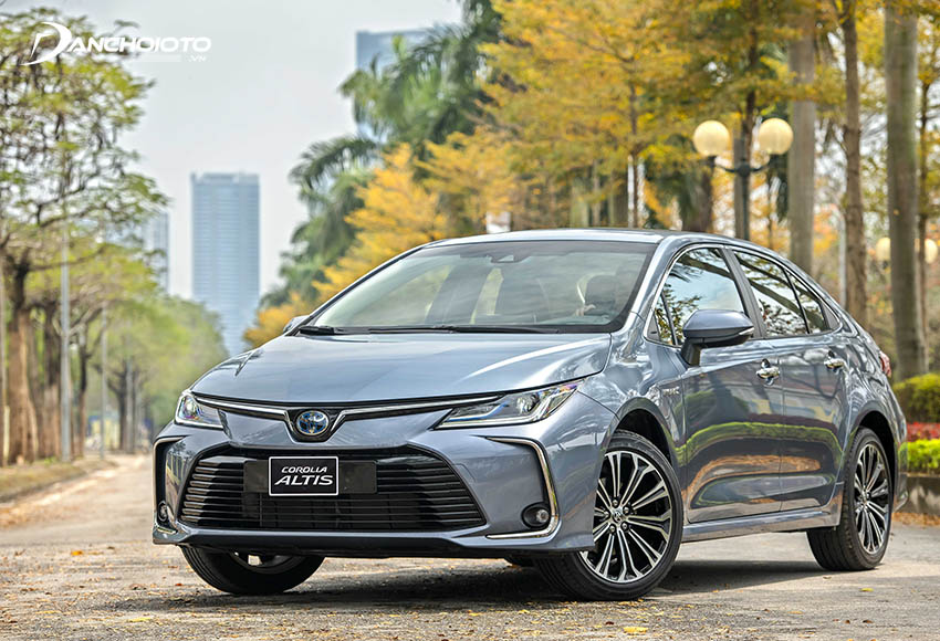 Giá xe Toyota Corolla Altis tại Toyota Mỹ Đình