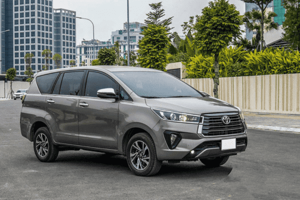 Mẫu xe Toyota Innova 7 chỗ phổ biến cho thuê
