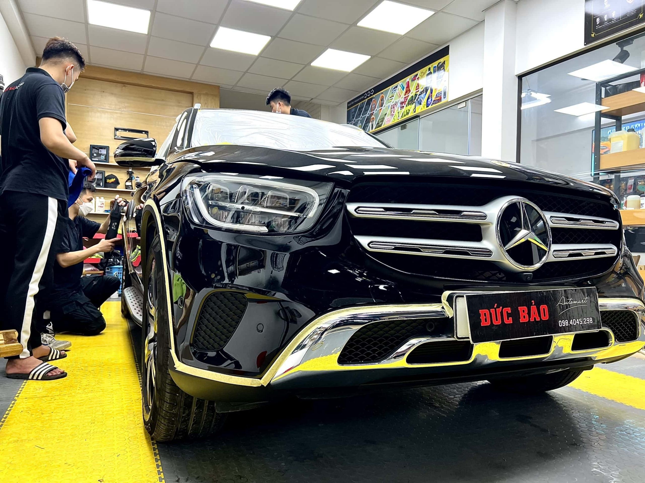 Đánh bóng xe ô tô chuyên nghiệp tại Hà Nội