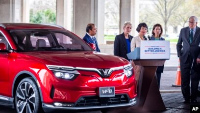 Cầu sau xe ô tô điện