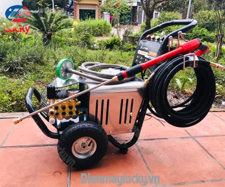 Máy rửa xe cao áp loại nhỏ