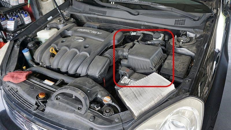 Vệ sinh lưới tản nhiệt xe ô tô: Hướng dẫn chi tiết