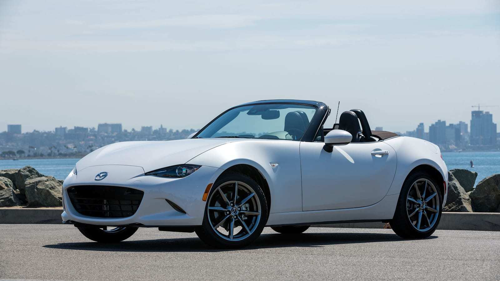 Mazda MX-5 Miata - xe ô tô roadster bền bỉ tại Mỹ
