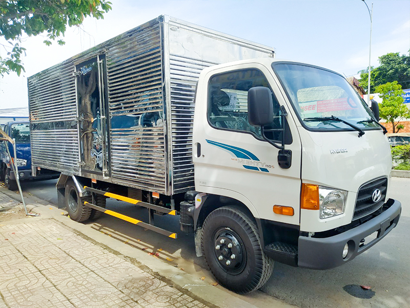 Hyundai 110S