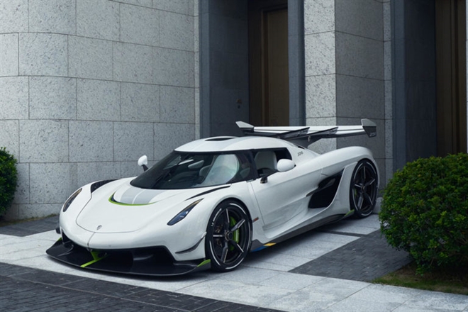 Koenigsegg Jesko màu xanh dương, hypercar nhanh chóng cháy hàng