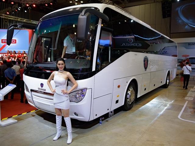 Xe ô tô giá 5 tỷ với thiết kế ngoại thất sang trọng