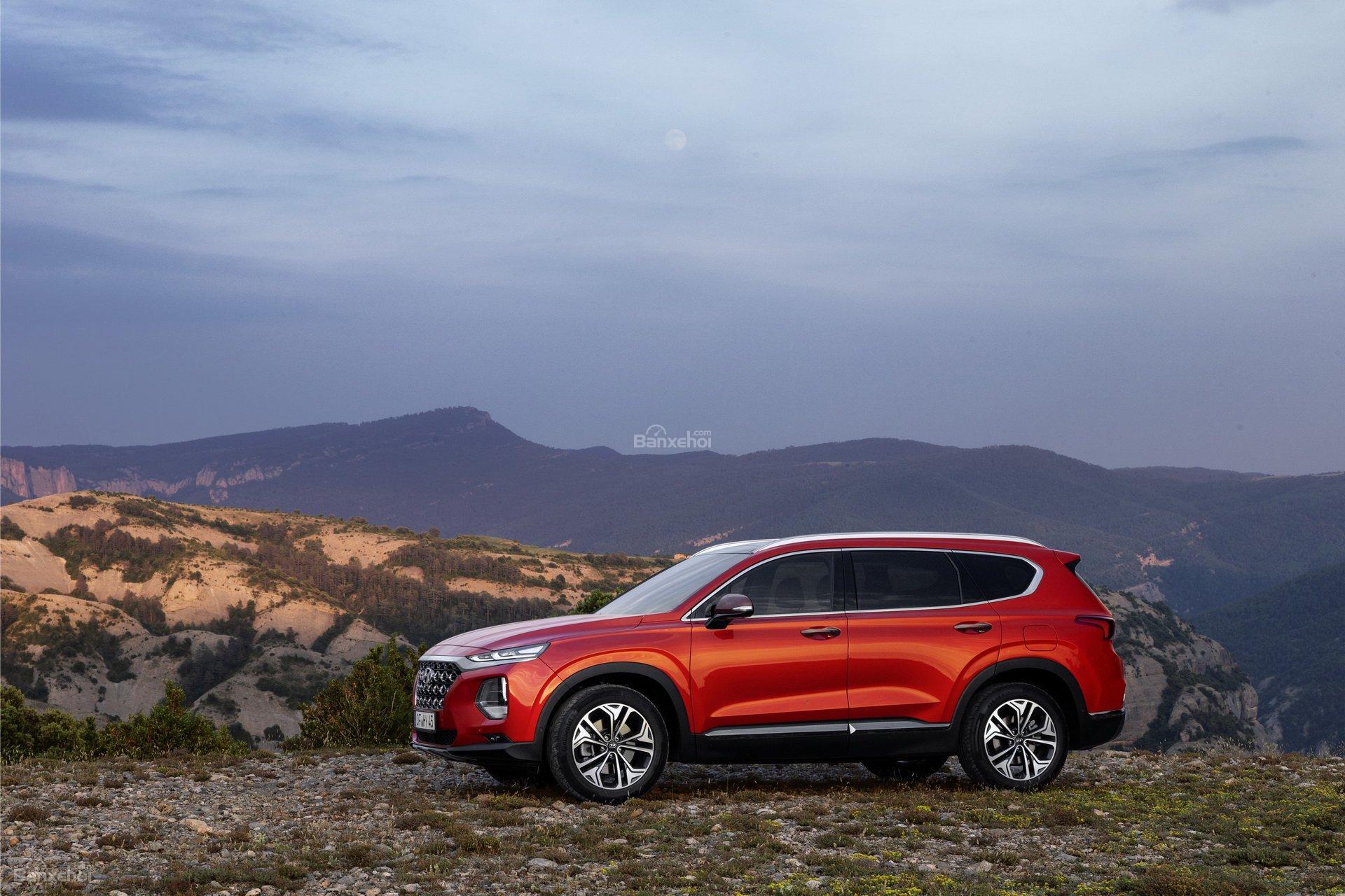 Hyundai Santa Fe 2019 nhiều cải tiến thiết kế xe ô tô 4 chỗ