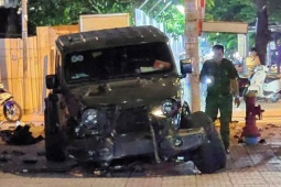 Hiện trường vụ tai nạn ô tô Jeep làm 2 người tử vong tại Bình Tân