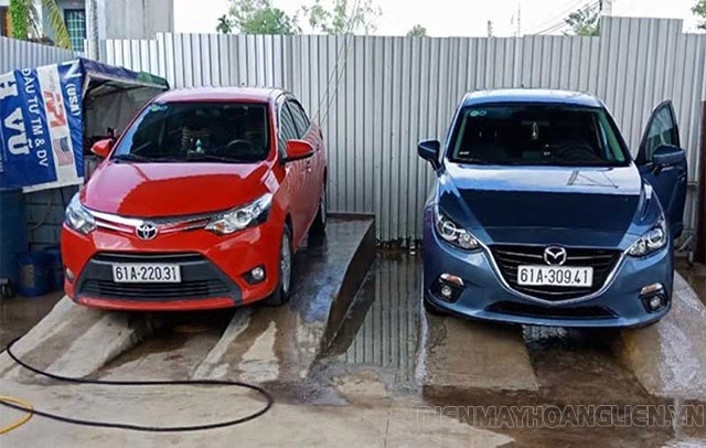 Mô hình cầu rửa xe ô tô bằng bê tông đang được sử dụng