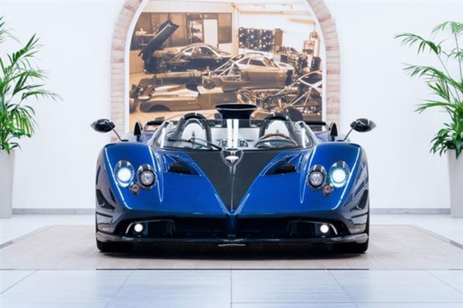 Pagani Zonda HP Barchetta màu xanh dương và carbon, siêu phẩm giới hạn của thế giới siêu xe