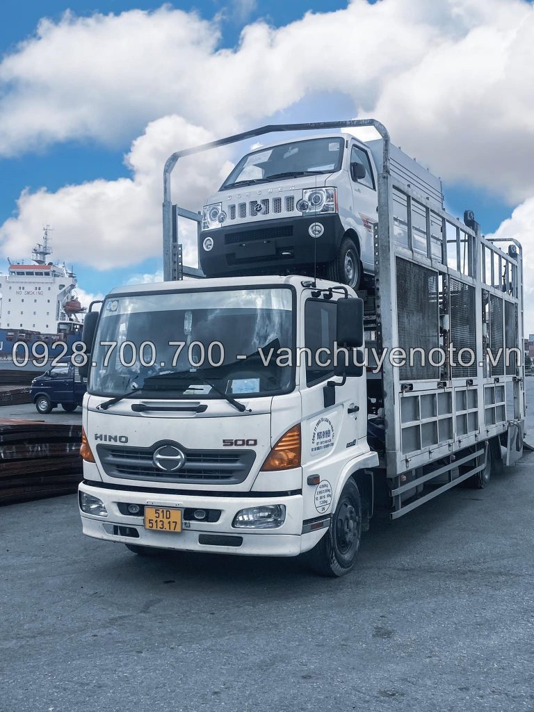 Vận chuyển ô tô bằng xe tải chuyên dụng