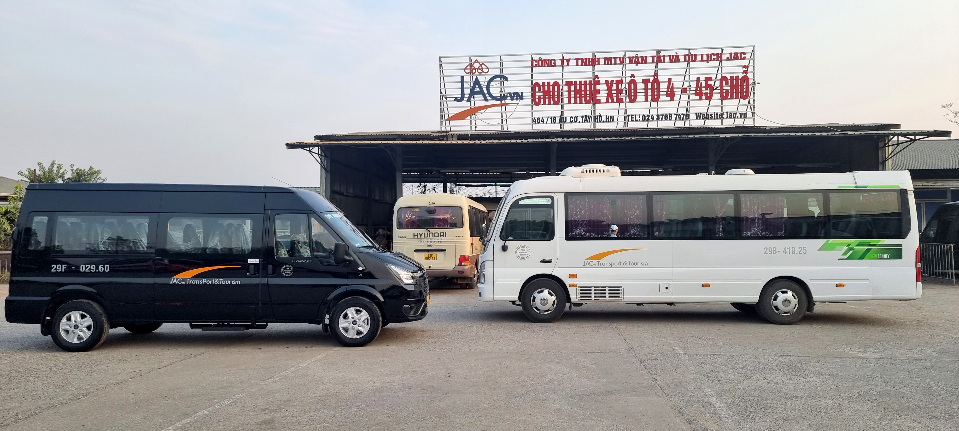 Nội thất ghế ngồi xe ô tô Hyundai County