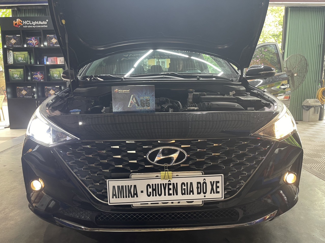 Đèn LED A65 Ultra chân H1 lắp đặt trên xe Hyundai Accent