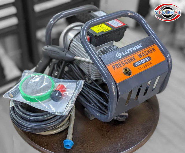 Thiết kế máy bơm cao áp rửa xe ô tô Lutian LT-390B gọn gàng
