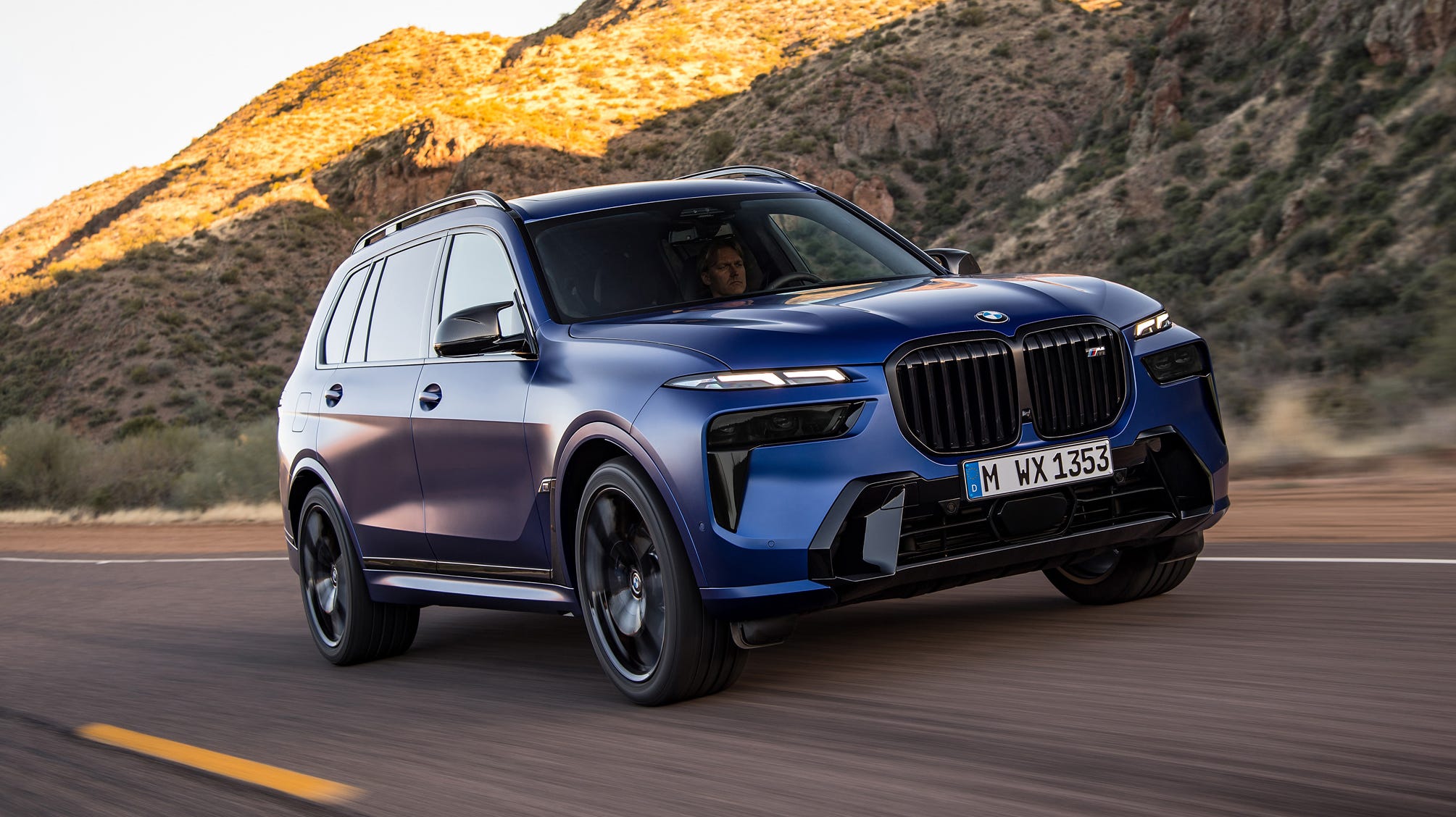 Giá Xe Ô Tô BMW X7: Thông Số và Đánh Giá Chi Tiết